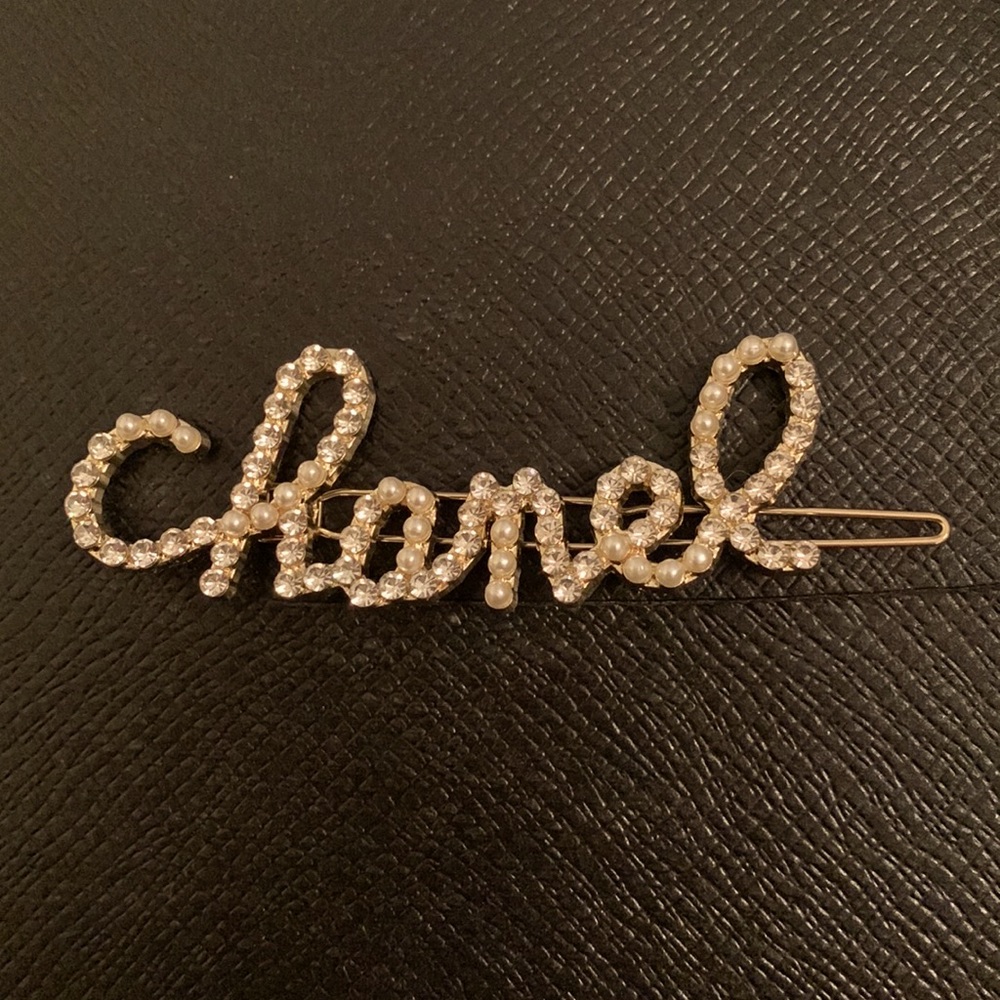 Chanel hair clip - gold colour frame - Picture 3 of 7